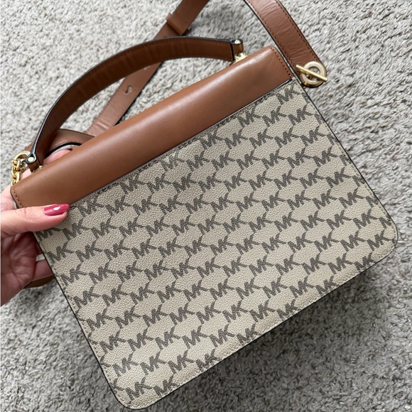 Authentic Michael Kors Natalie Large Heritage Signature Satchel Crossbody - Picture 6 of 8